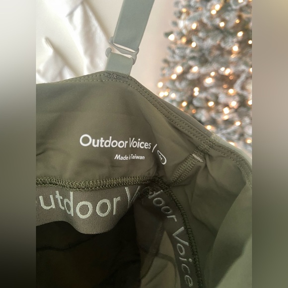 Outdoor Voices Zoom 8” Bodysuit Sandstone Tea Tree M - Picture 8 of 12